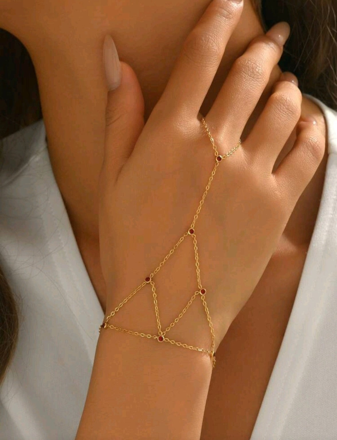 ARIA HAND CHAIN