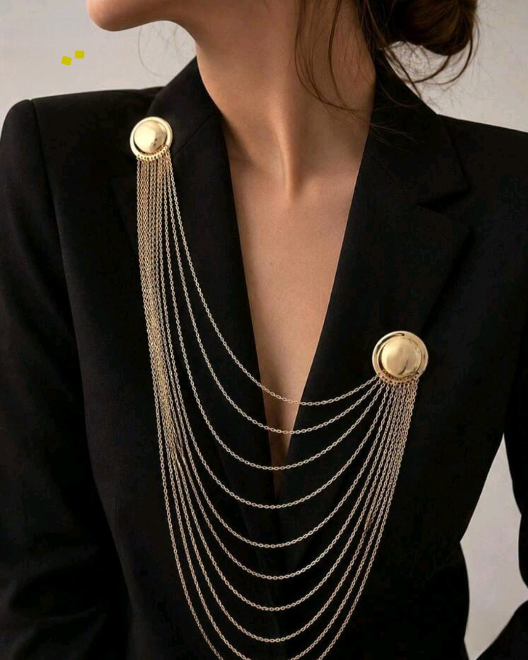 ASTRA CHAIN BROOCH